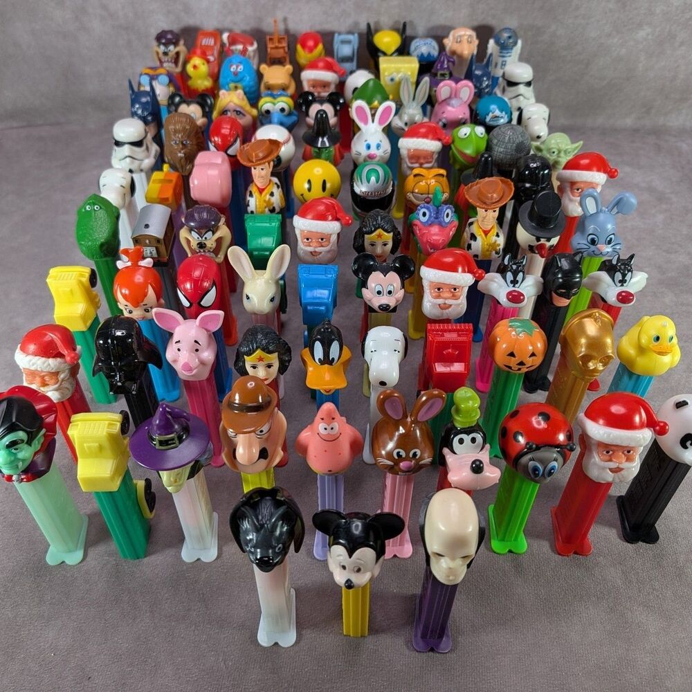 93 Loose PEZ Dispenser Lot Disney Star Wars Marvel Holiday Figures & Books